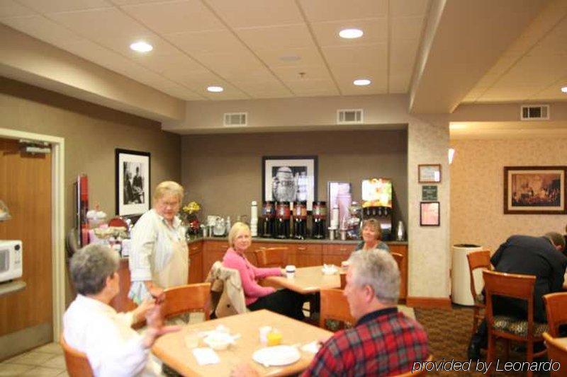 Hampton Inn Columbia Restaurant photo